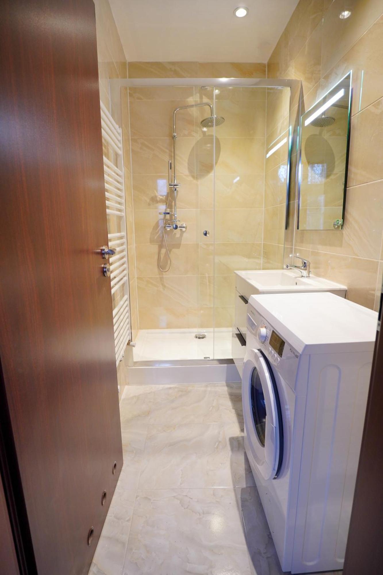 Apartment U Cerneho Orla Karlovy Vary Kültér fotó