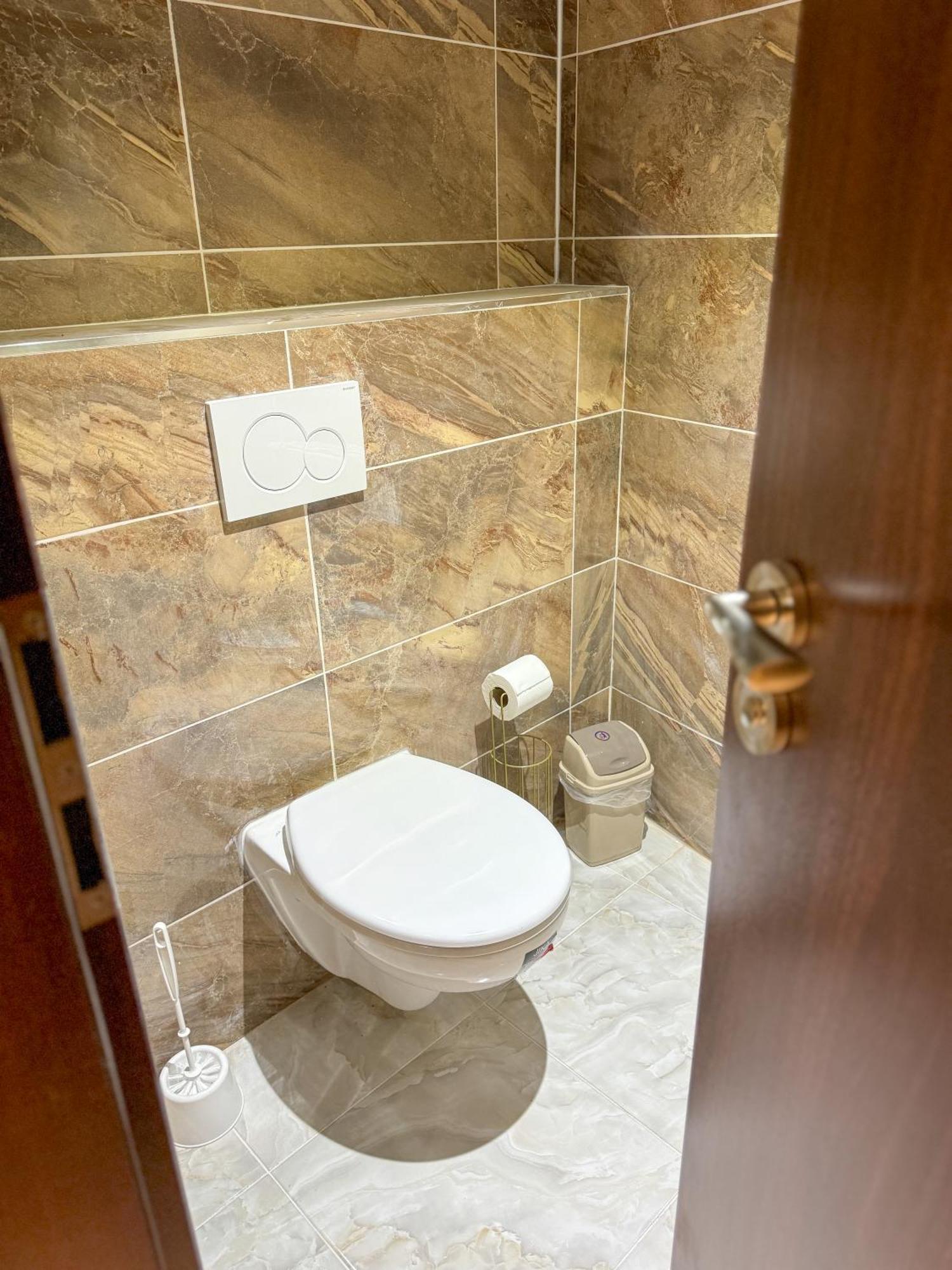 Apartment U Cerneho Orla Karlovy Vary Kültér fotó