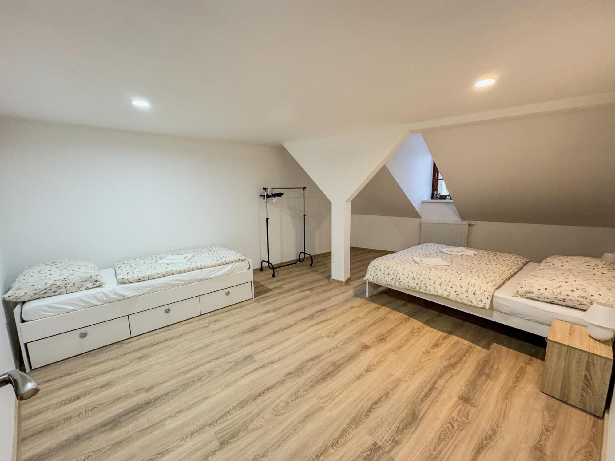 Apartment U Cerneho Orla Karlovy Vary Kültér fotó