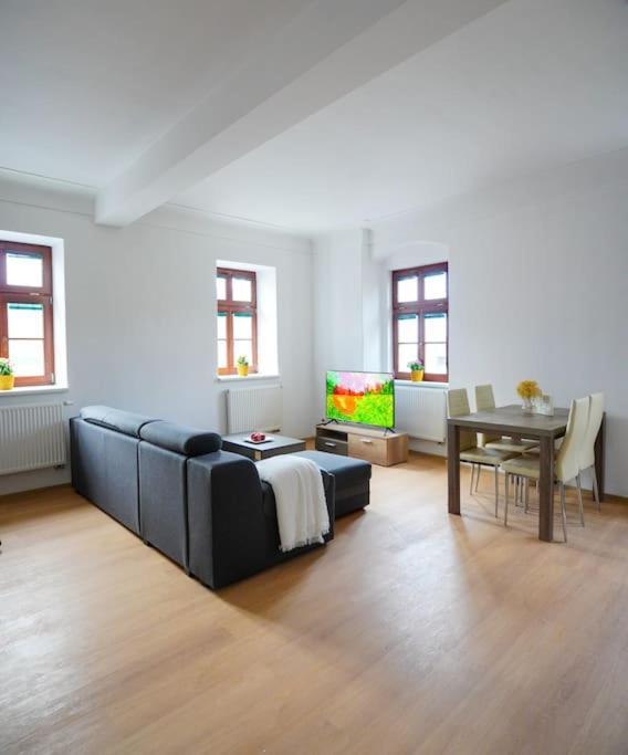 Apartment U Cerneho Orla Karlovy Vary Kültér fotó